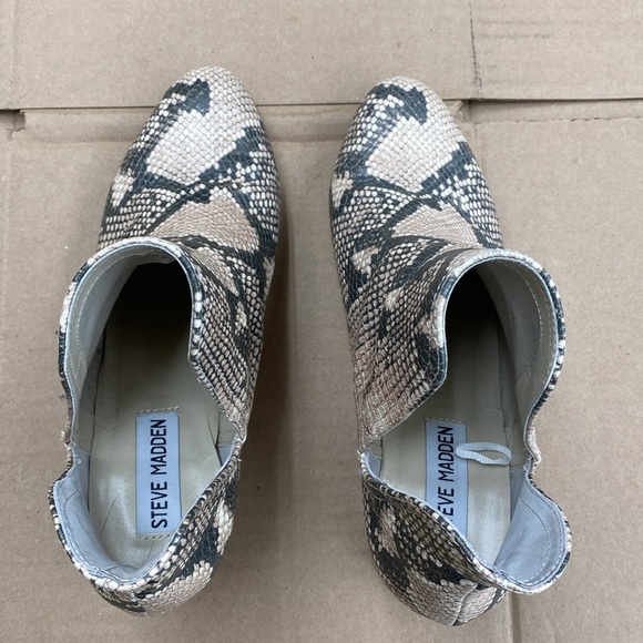 Steve Madden Rockir‎ Snakeskin Embossed Ankle Boots Women's 7.5 - Picture 4 of 8